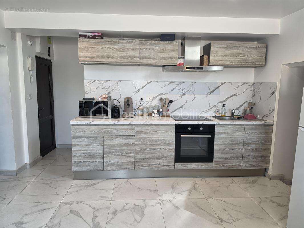 Duplex pour investissement locatif- T3 de 53m2 vendu loué ( bail meublé de 1 an) - photo 2