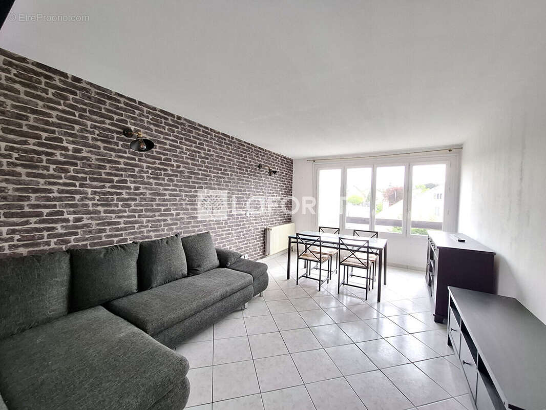 Appartement à VILLEMOMBLE