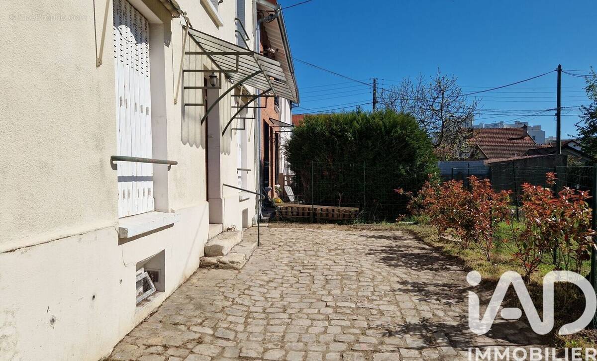 Photo 1 - Maison à HOUILLES