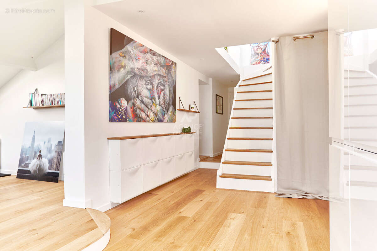 Duplex cocooning Saint Germain En Laye 4 pièces 85.67 m2 au sol - photo 8
