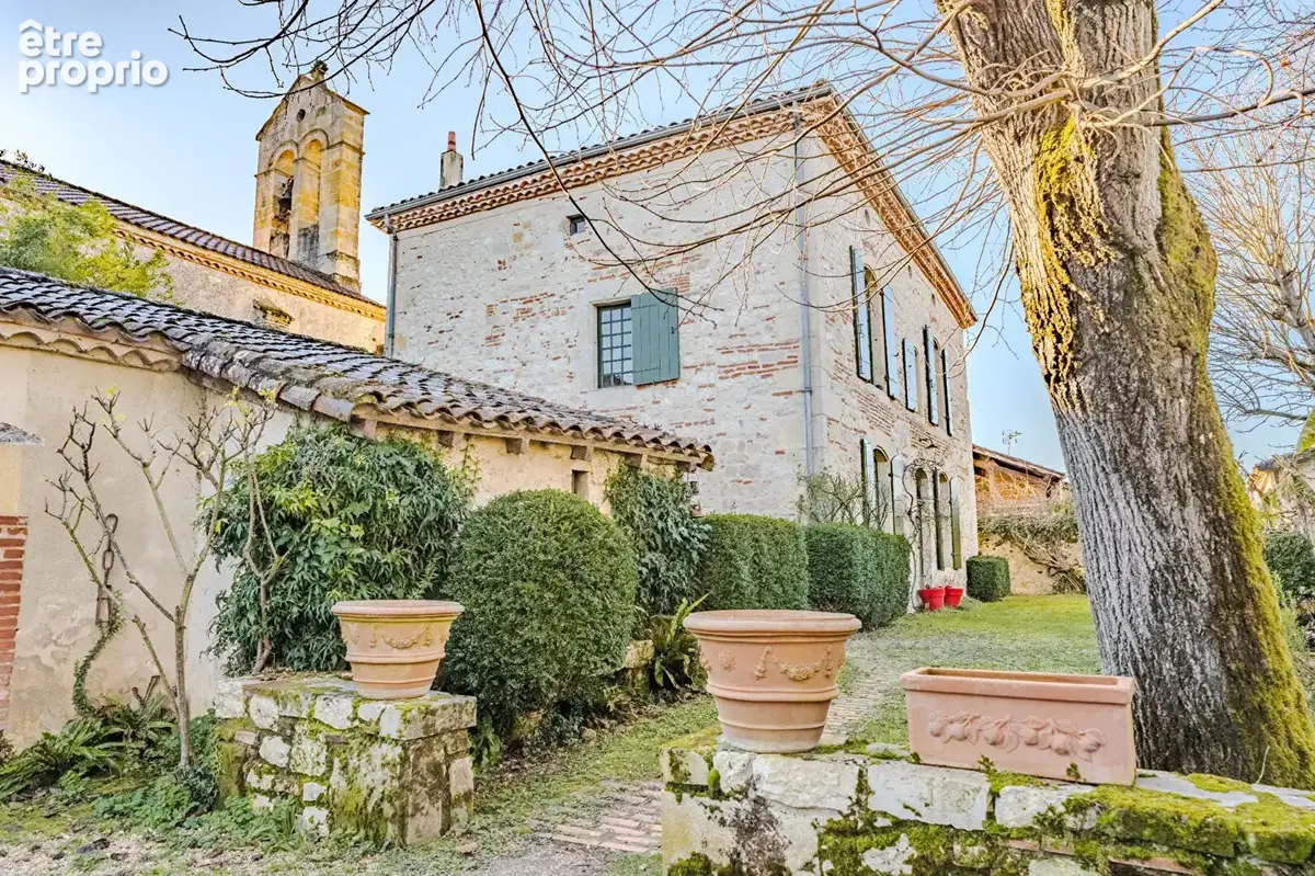 Ancien Presbytère du 18e siècle avec piscine et dépendances - photo 3