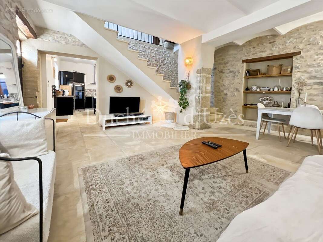 Photo 2 - Maison à UZES