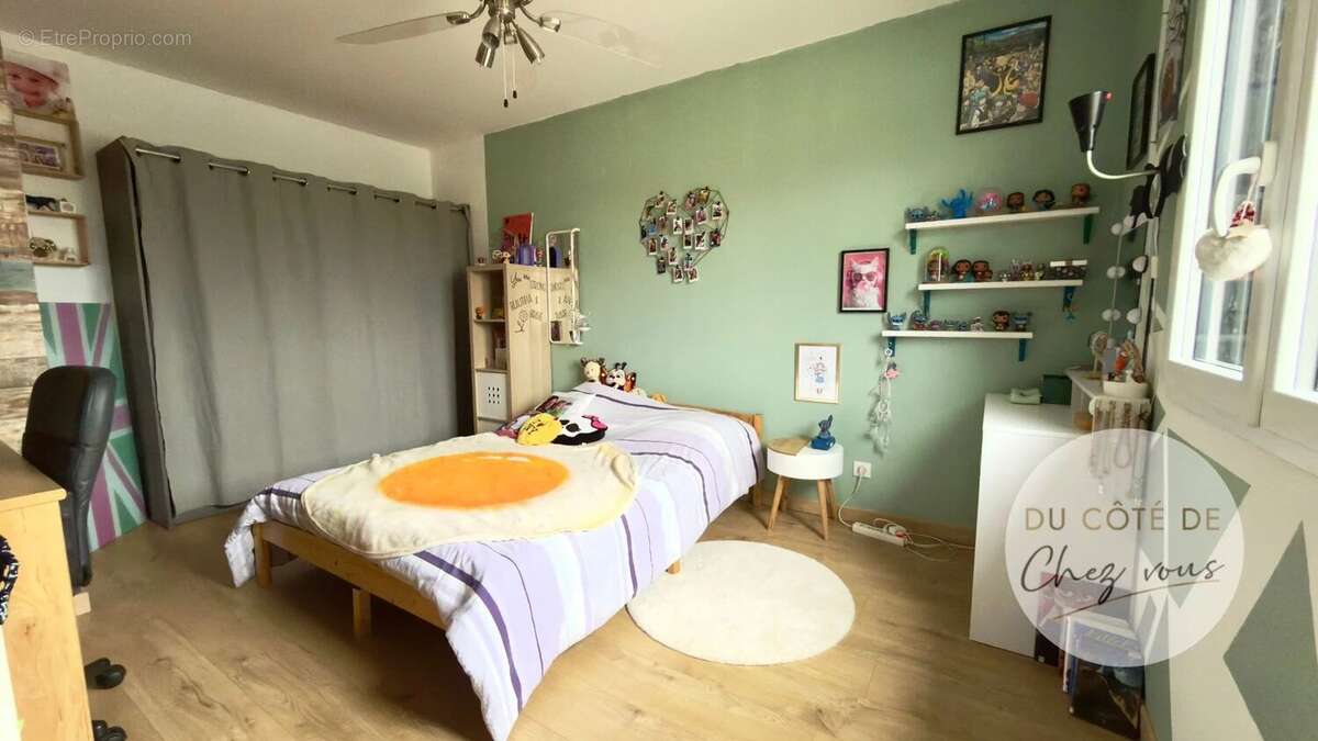 Maison à ESCLAVOLLES-LUREY