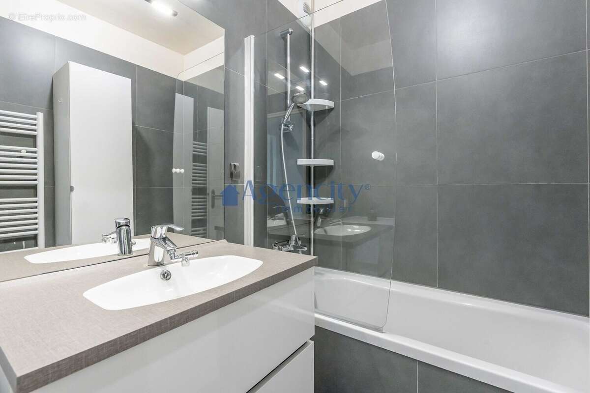 Appartement 55 m² à Torcy  - photo 7