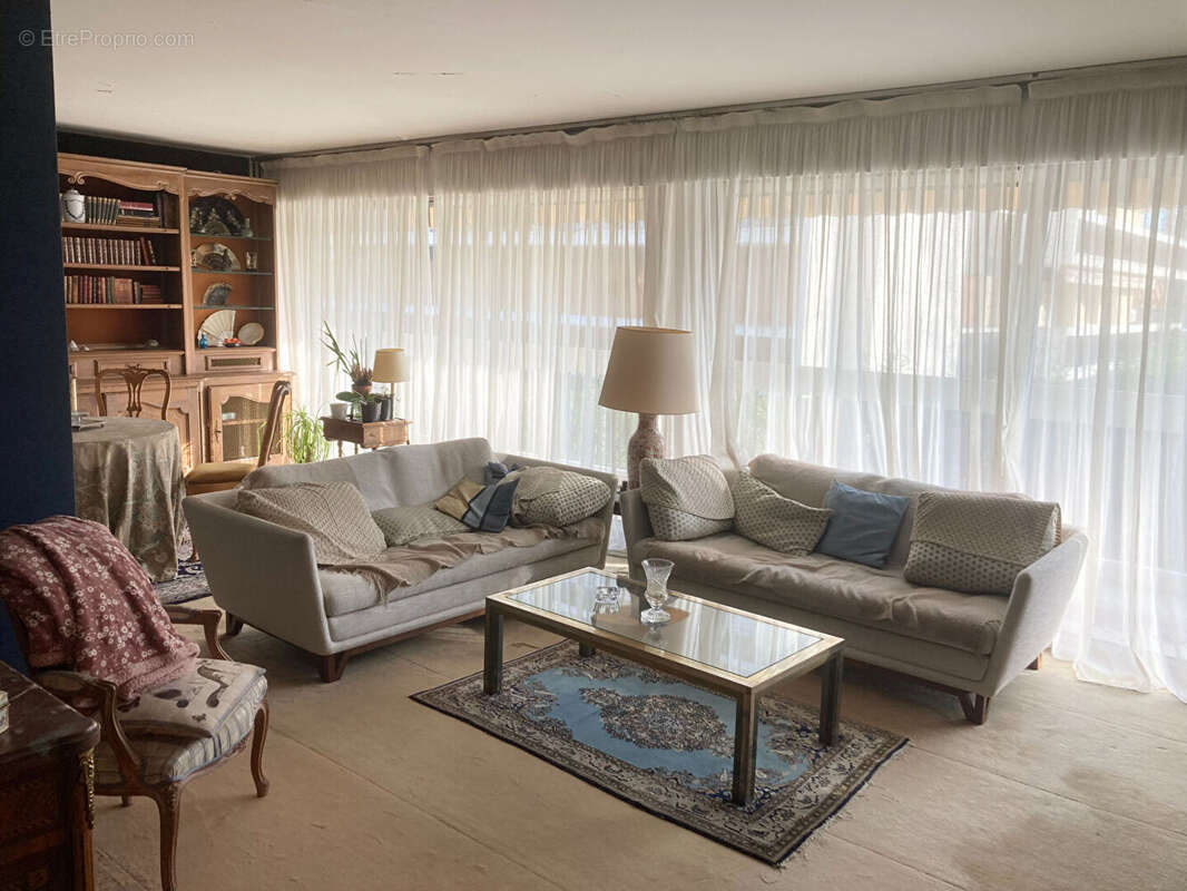 Appartement à SAINT-GRATIEN