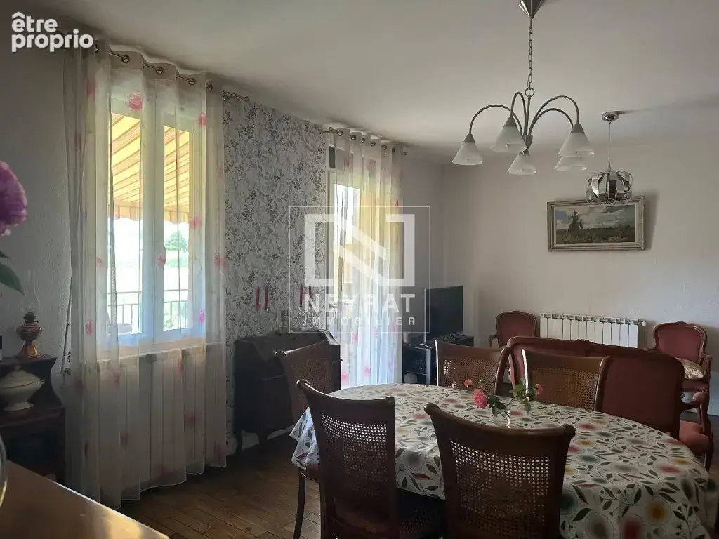 Paray-le-Monial – Maison avec ascenseur, garage et atelier à 2 pas du centre - photo 3