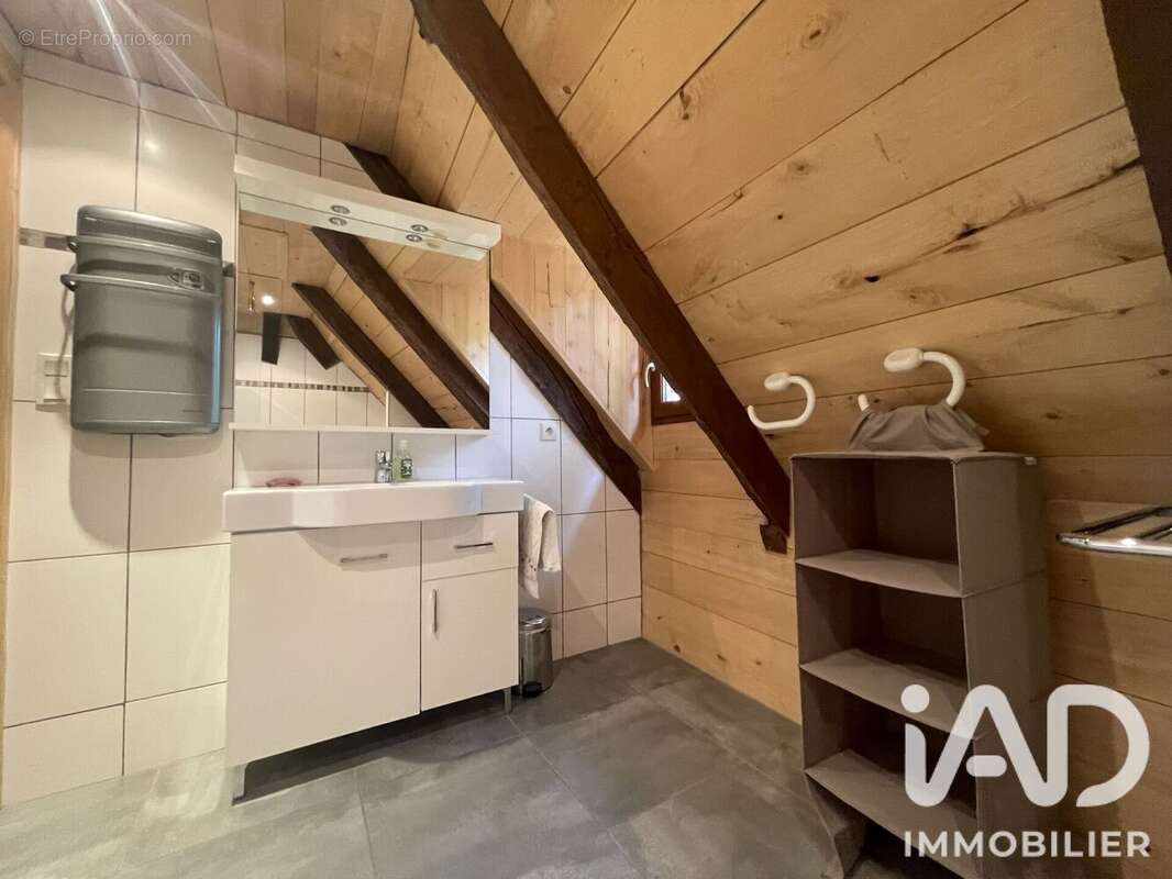 Maison 160 m² à Sainte-Eulalie-D'olt  - photo 9