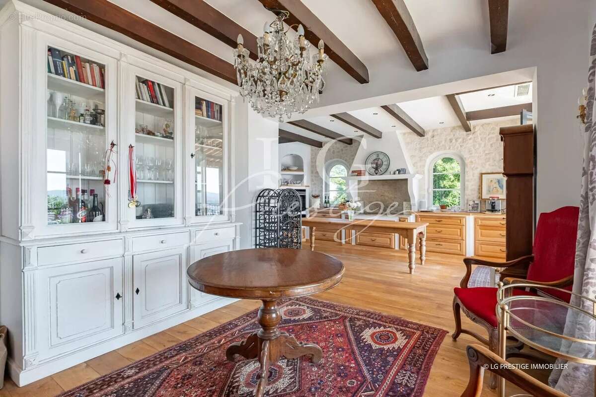 Maison à MANDELIEU-LA-NAPOULE