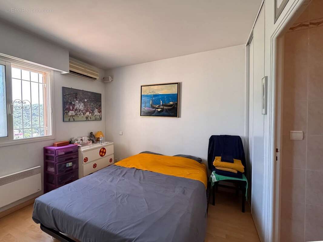 Appartement à EZE