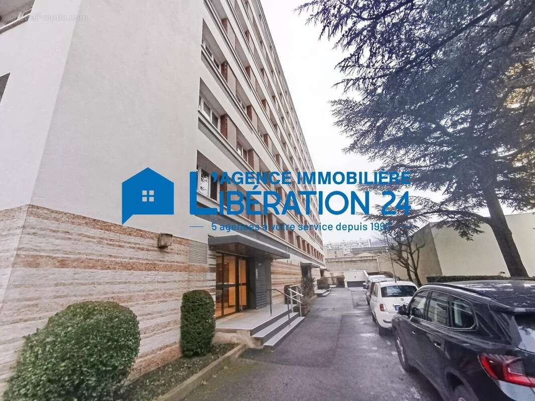 Appartement à SAINT-ETIENNE