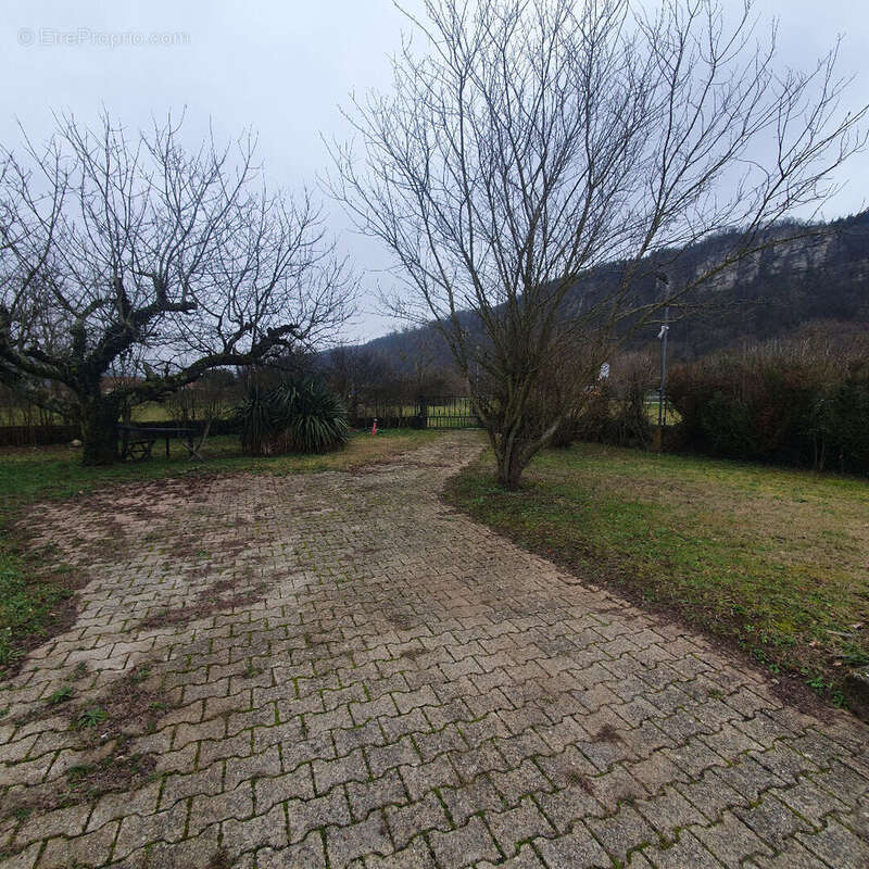 Appartement à LAGNIEU