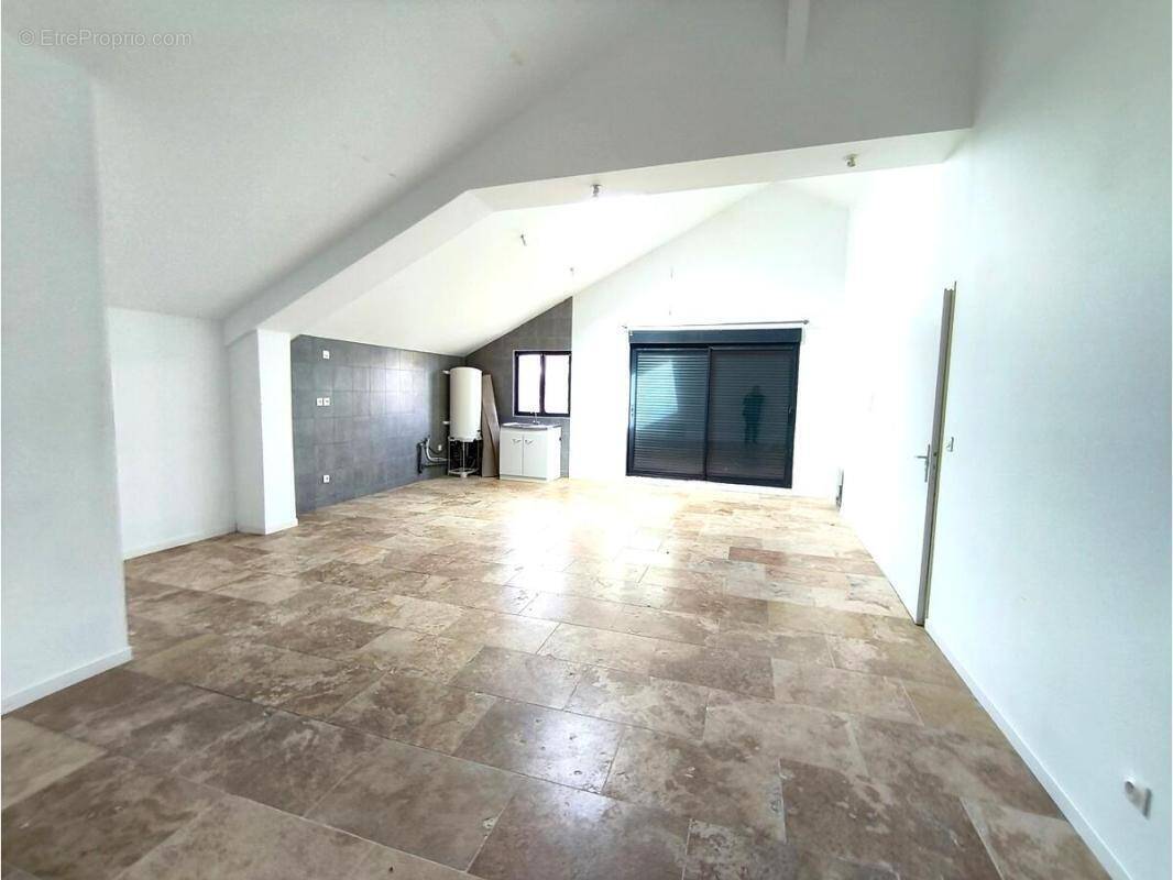 Appartement à MARSEILLE-15E