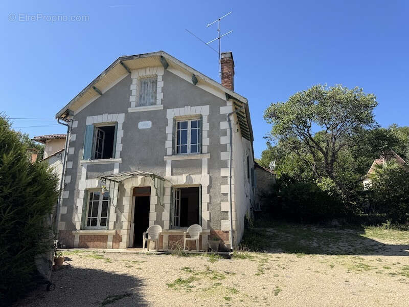 Maison à LISLE