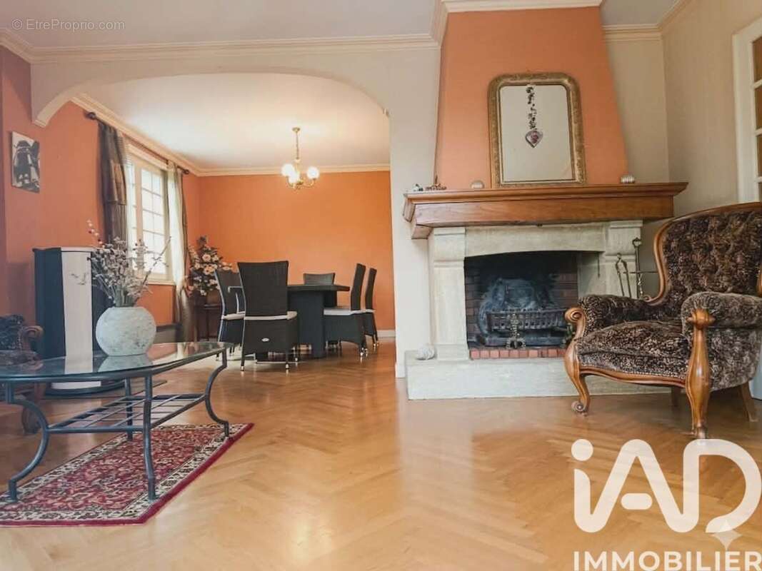 Photo 4 - Maison à SAINT-ROMAIN-LE-PUY