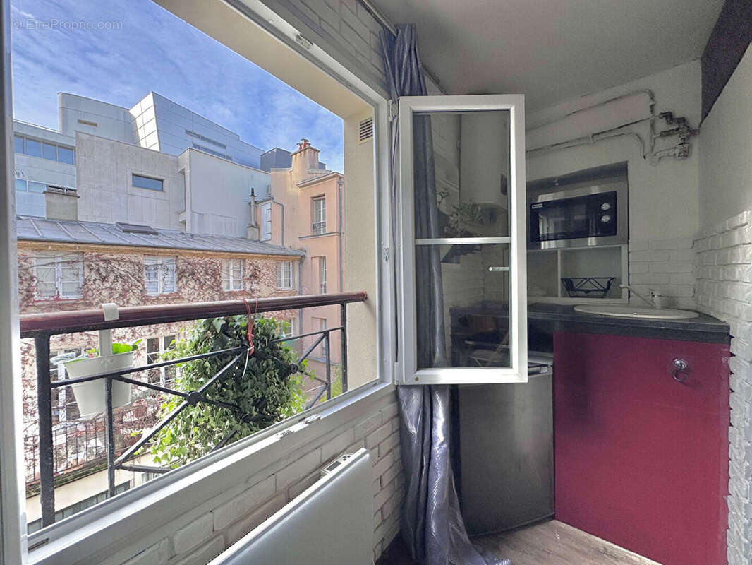 Appartement à PARIS-11E