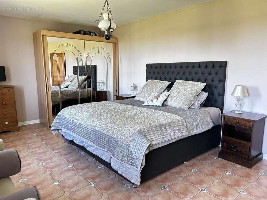 Maison à ALLAS-BOCAGE