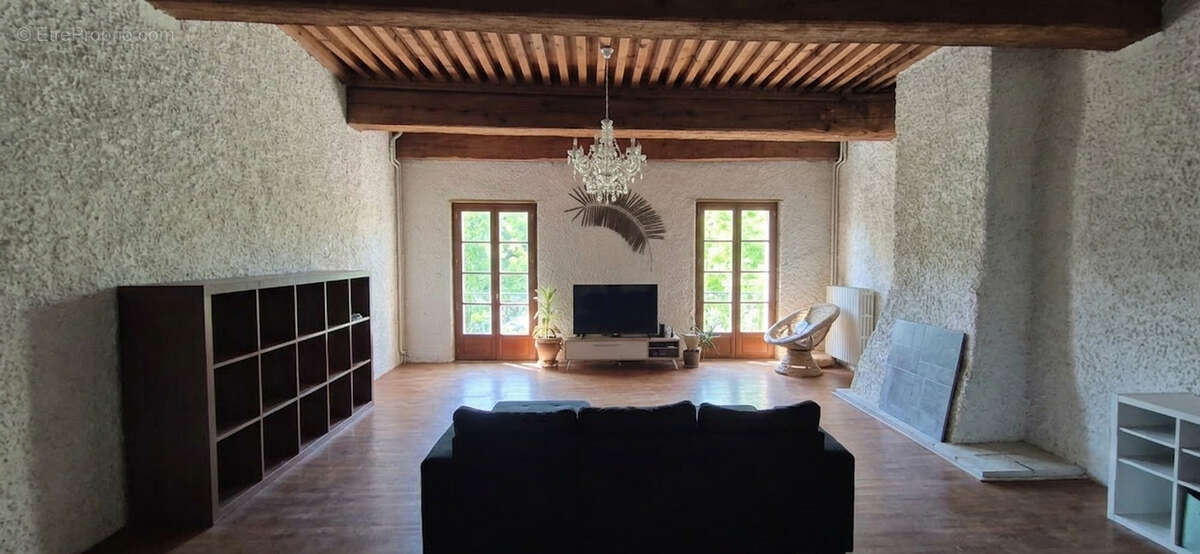 Maison à CONDRIEU