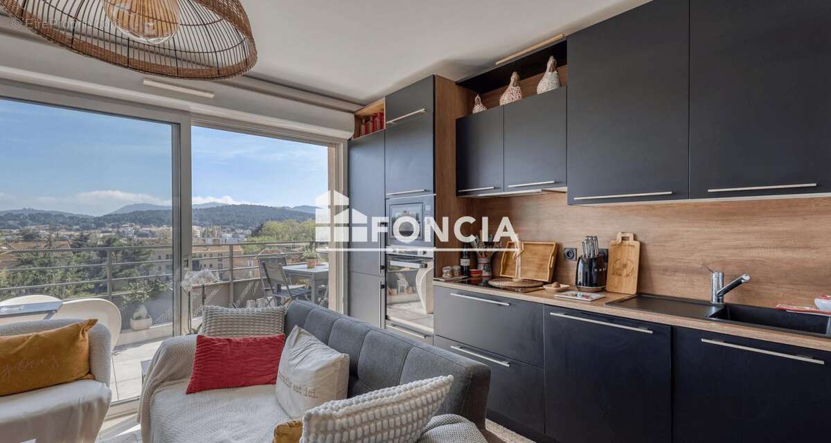 Appartement à SIX-FOURS-LES-PLAGES