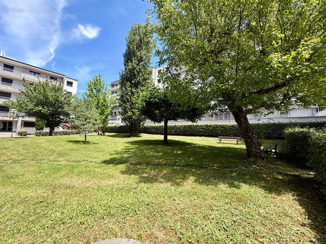 Appartement Valence T2 - 49.5 m2 avec grand balcon et place de parking privative - photo 7