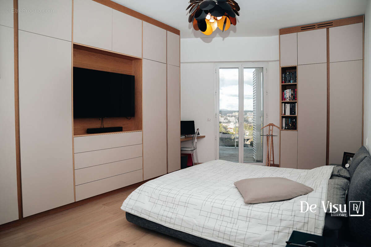 154 m² en exclusivité au sommet de l'Arbre Blanc ! - photo 8
