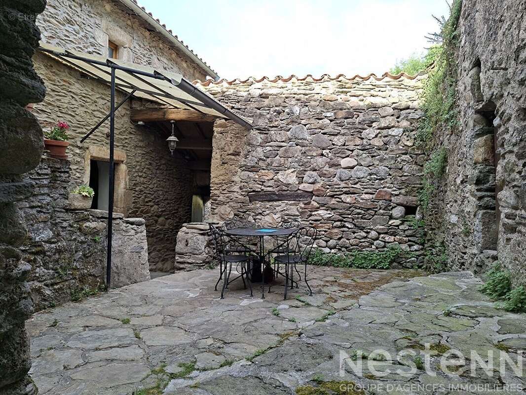 Maison en pierre rénovée de 124 m2 avec 7 678 m² de terrain - Havre de paix en Cévennes - photo 20