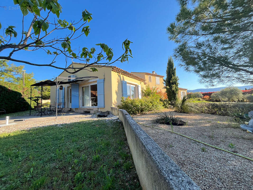Photo 2 - Maison à SAINT-SATURNIN-LES-APT