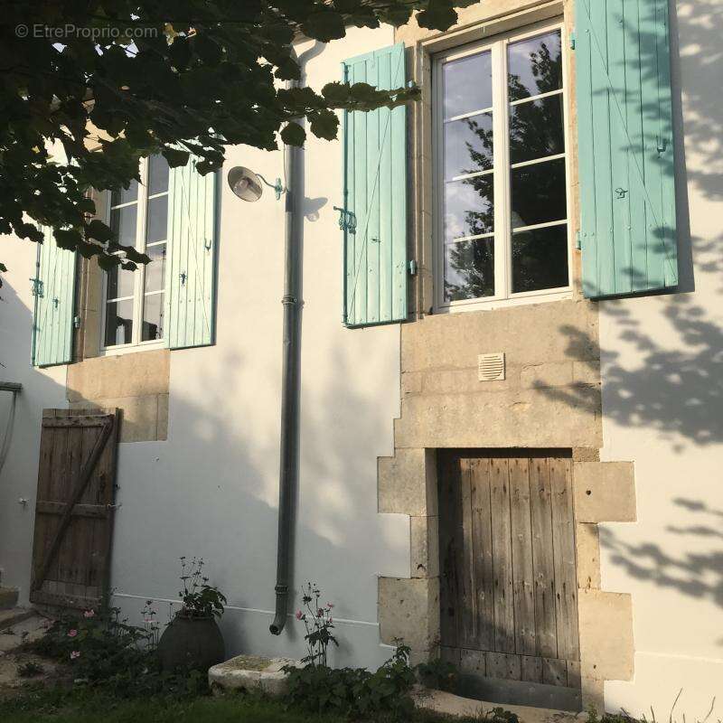 Maison à CHAILLE-LES-MARAIS