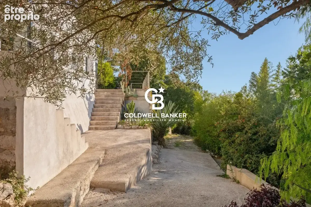 Villa Contemporaine vue mer à 180° avec piscine - 83000 Toulon - photo 26