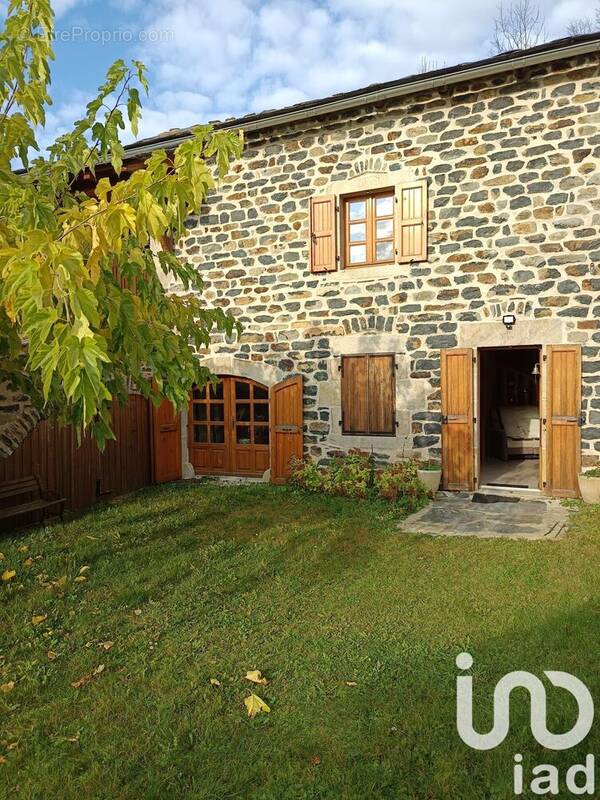 Photo 1 - Maison à SAINT-JULIEN-CHAPTEUIL