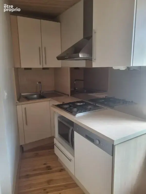 BOULIEU LES ANNONAY 07100  Maison en pierre de 43.63m² répartis sur 3 niveaux avec agencement optimisé et en très bon état génér - photo 6