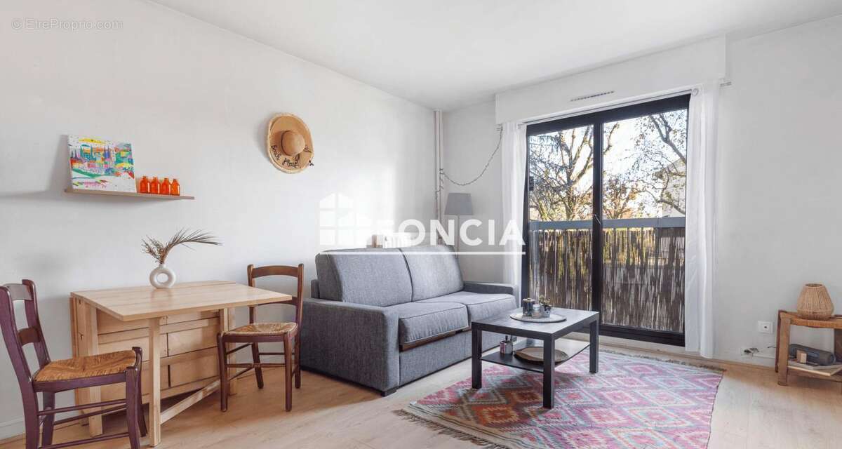 Appartement à BOURG-LA-REINE