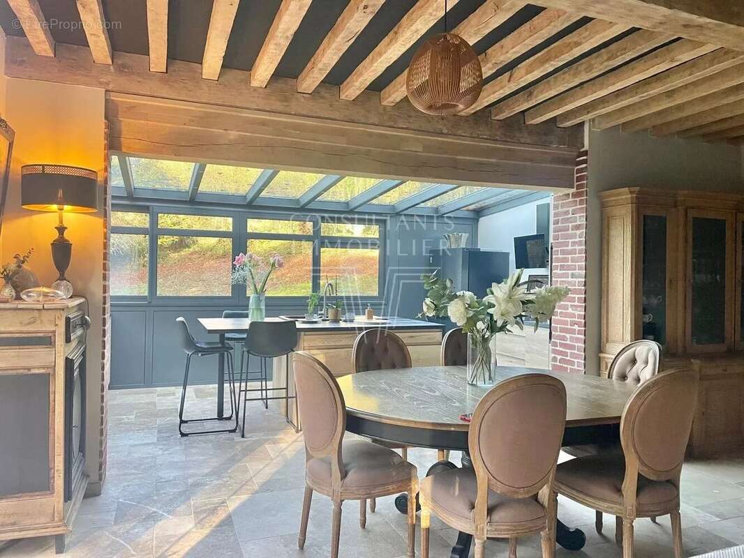 Maison à CORMEILLES