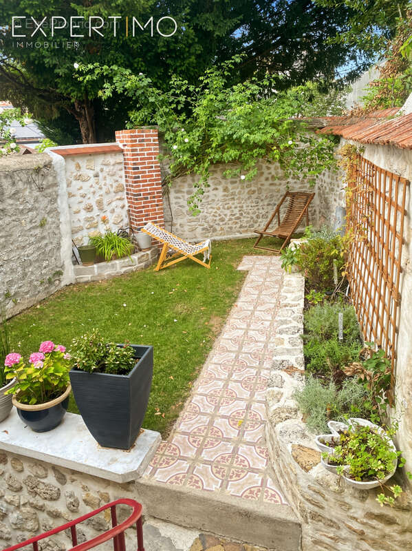 Maison à LA FERTE-ALAIS