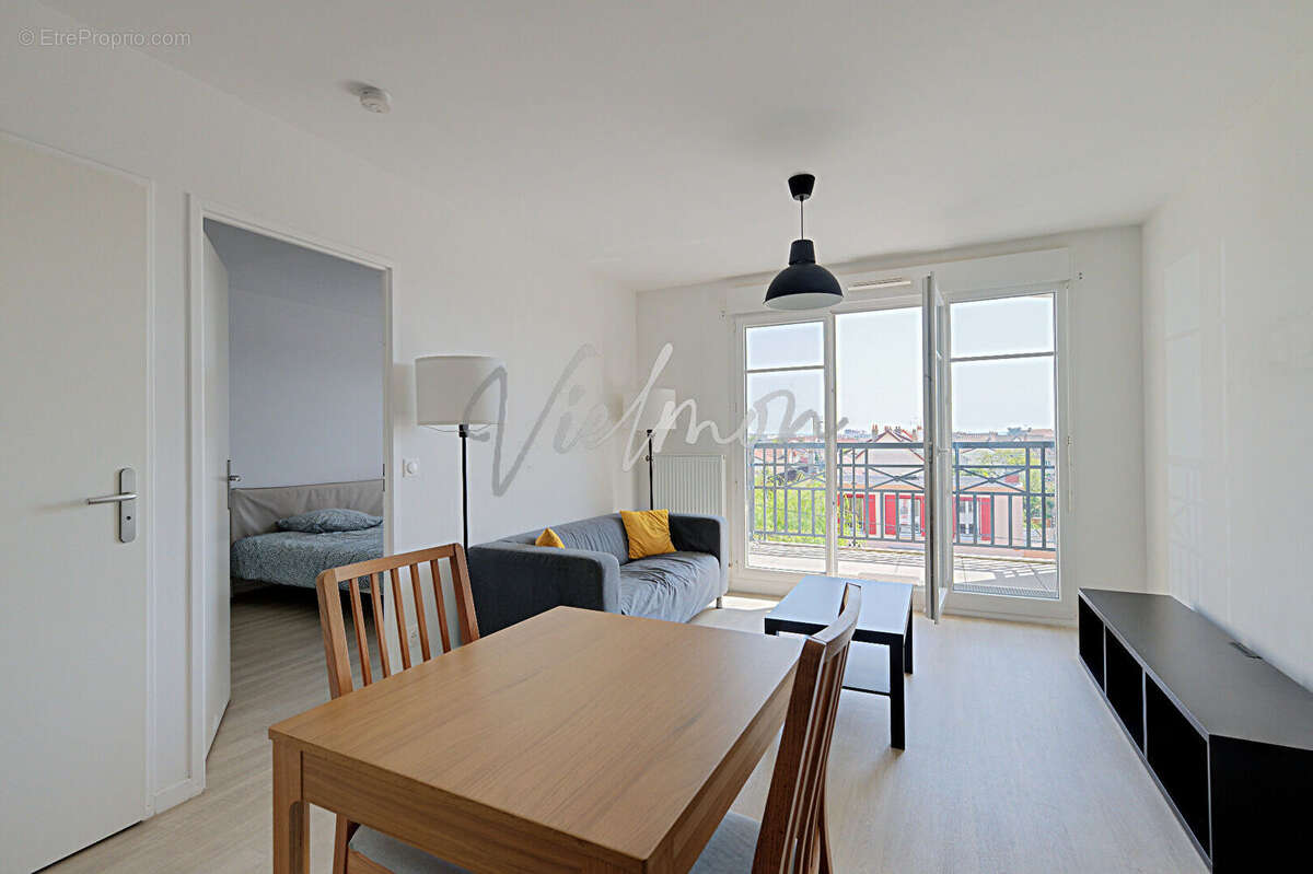 Appartement à LE BLANC-MESNIL