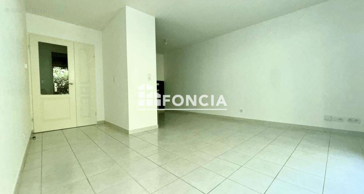 Appartement t3 avec terrasse - photo 4