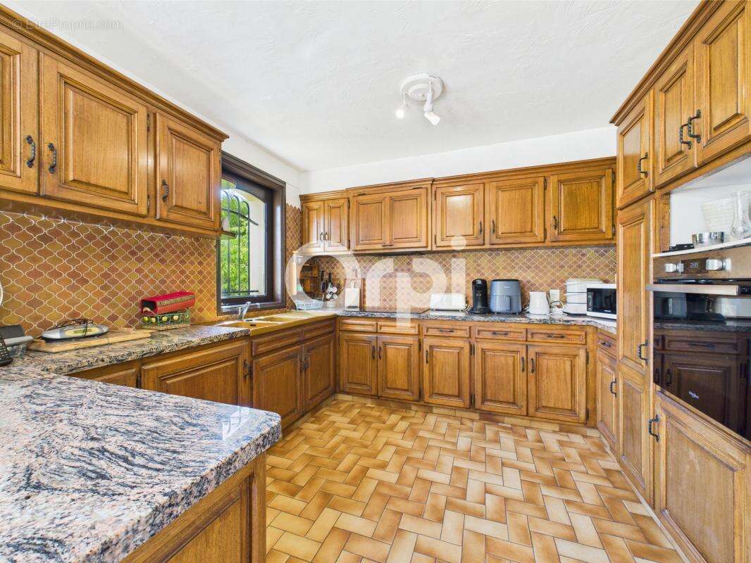 Maison à MANDELIEU-LA-NAPOULE