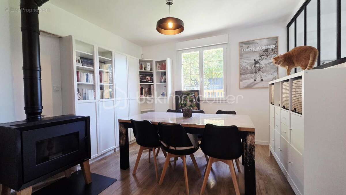 Maison à SAINT-BRICE-EN-COGLES