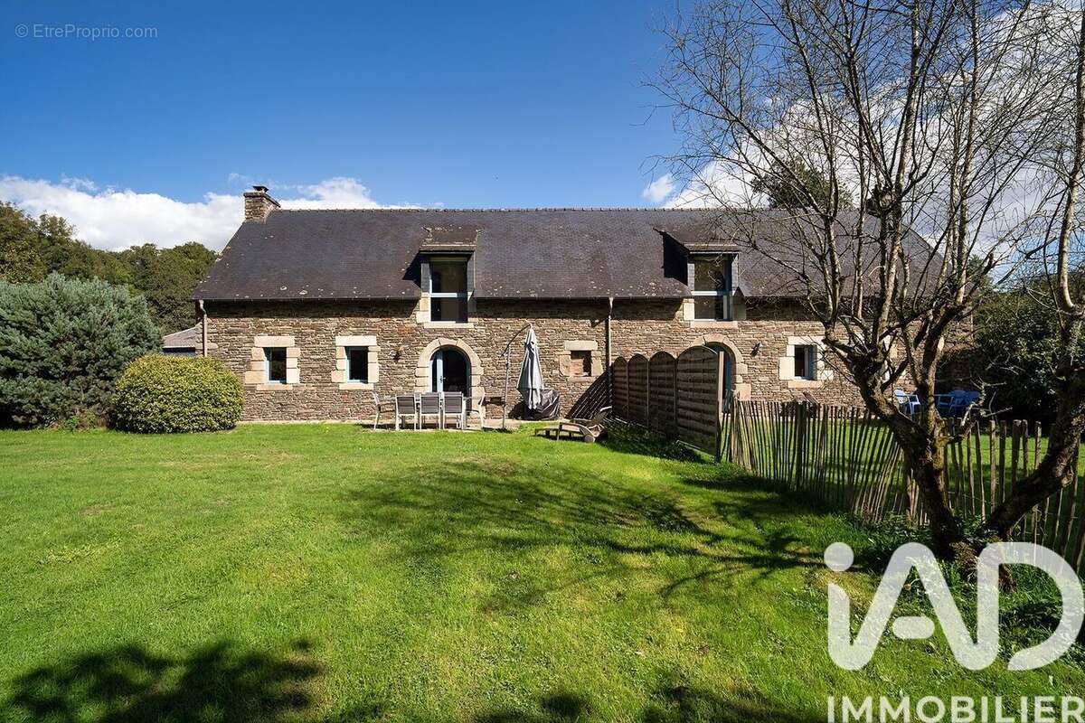 Photo 8 - Maison à CLEDEN-POHER