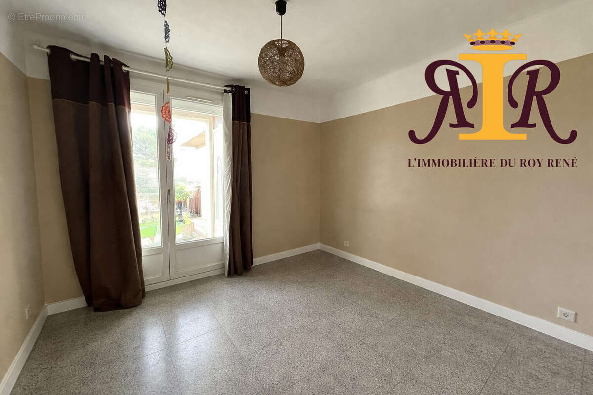 Appartement à PERTUIS