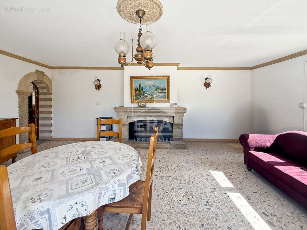Maison à BOUC-BEL-AIR