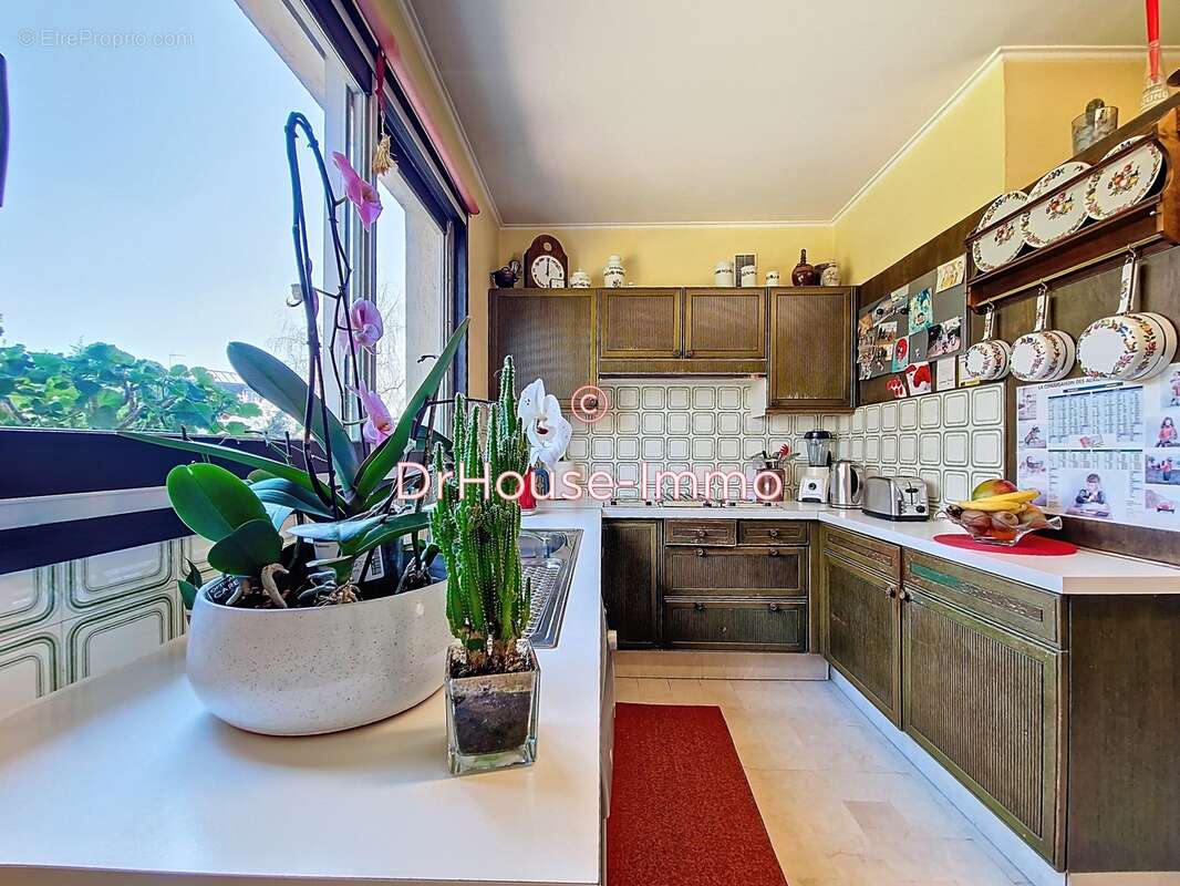 Appartement à LE BOURGET