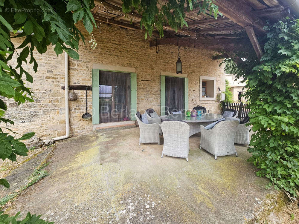 Maison à SAUZE-VAUSSAIS