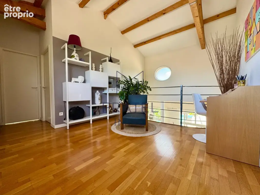 Élégante villa d'architecte T5 de 169 m2 avec piscine - photo 18