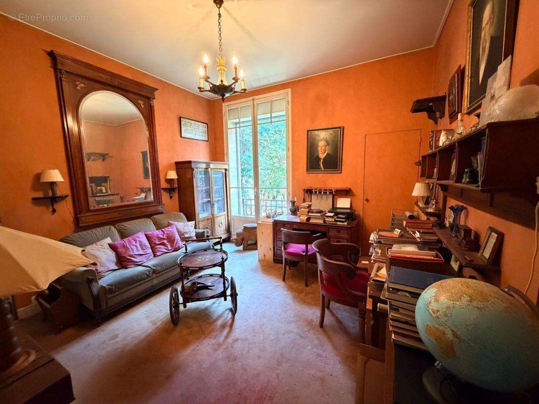 Appartement à MARSEILLE-8E