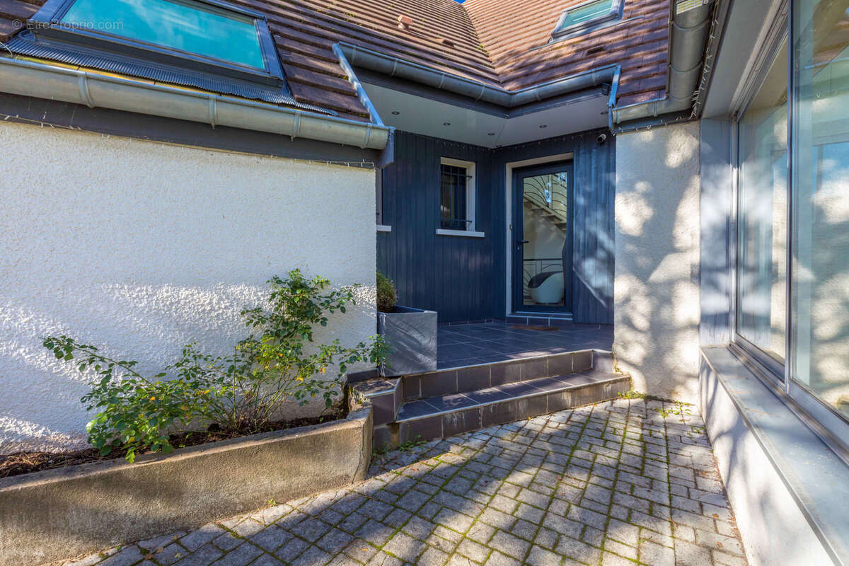 Maison à HAUTEVILLE-LES-DIJON