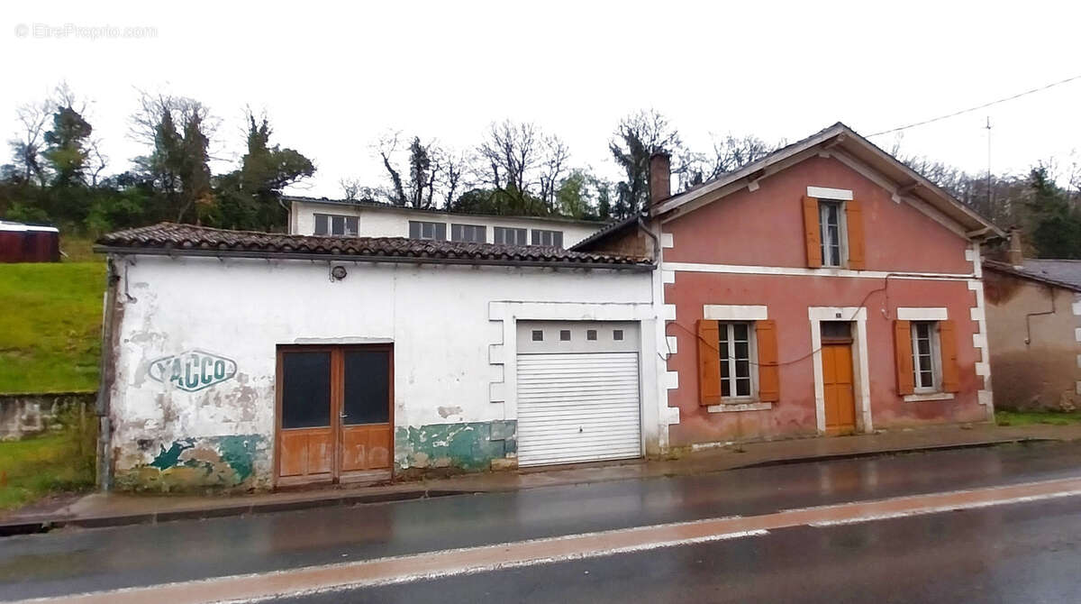 Maison à SAINT-MARTIN-DE-RIBERAC