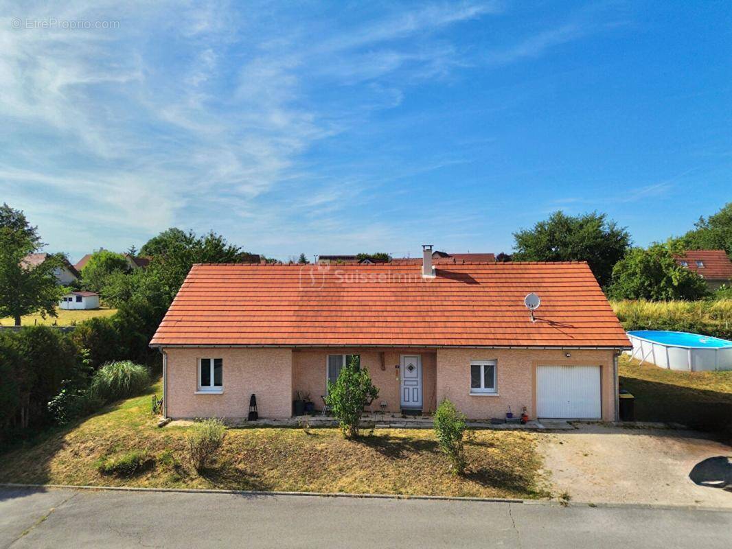 Maison à MONCEY