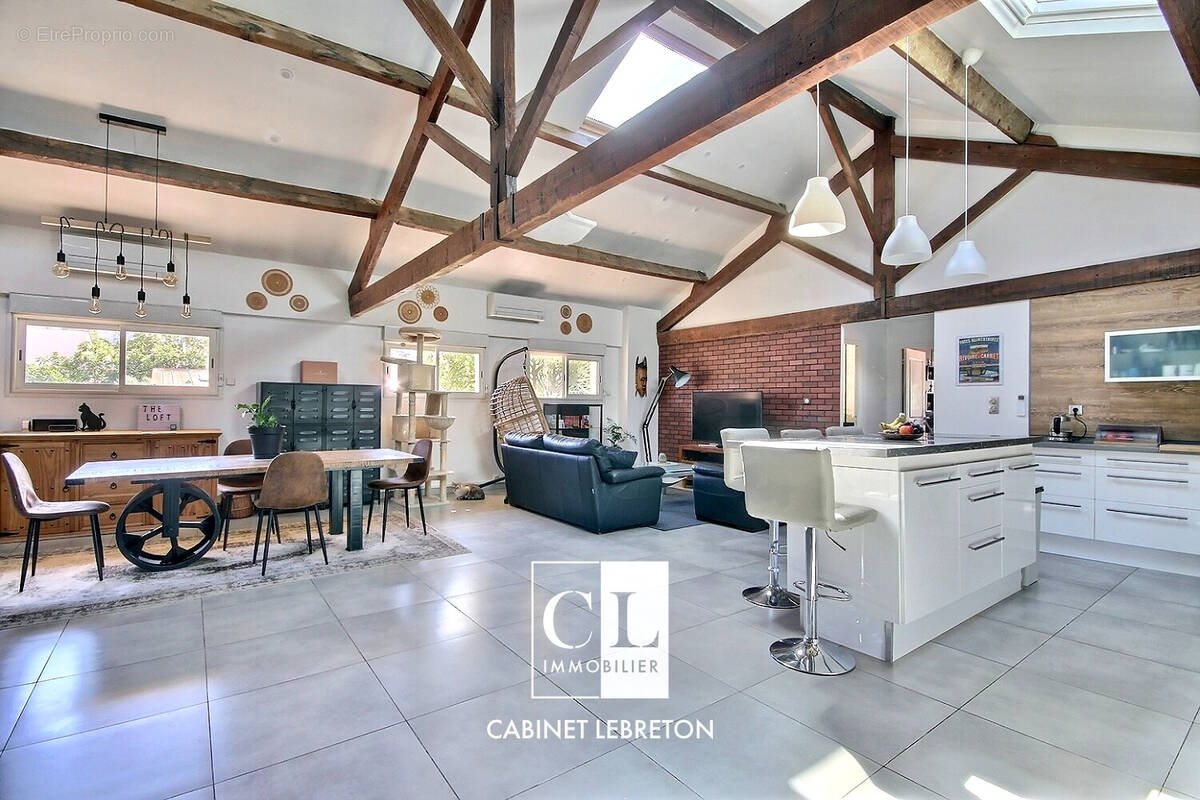 Appartement à MARSEILLE-11E