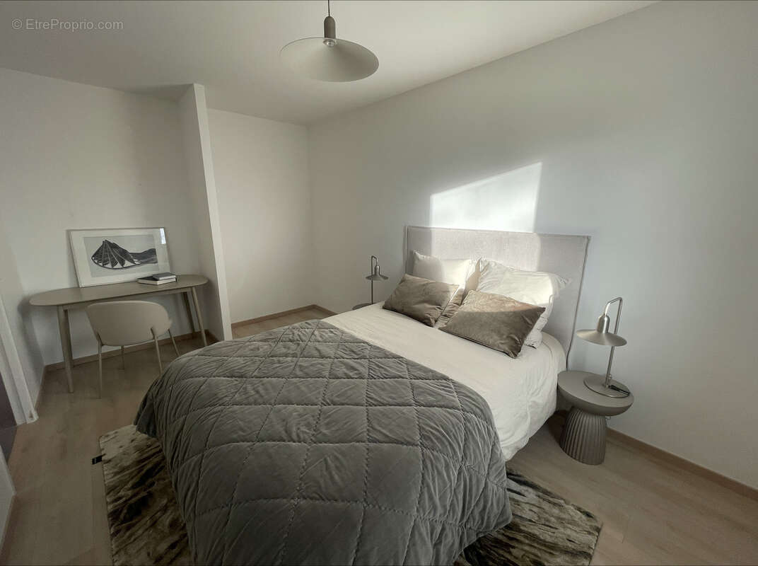 Jardin - Notaire Offert - Garage - 2 parkings - Piscine - photo 10