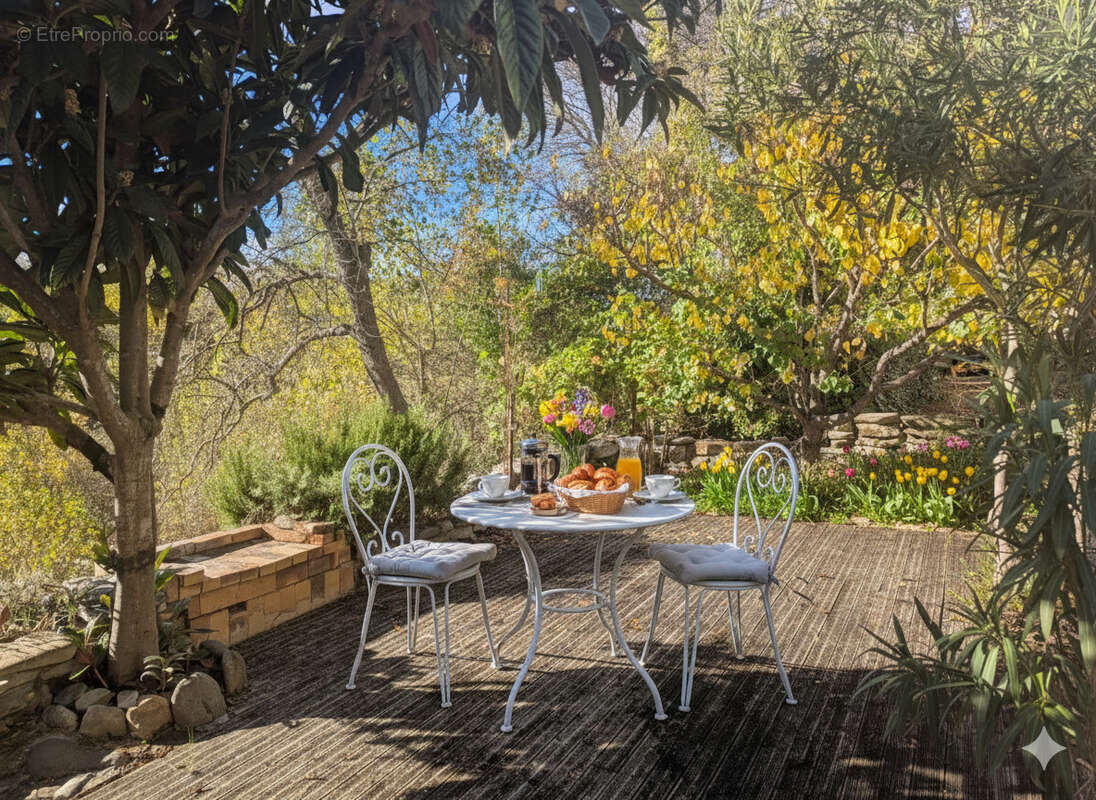 Maison à AIGUES-VIVES